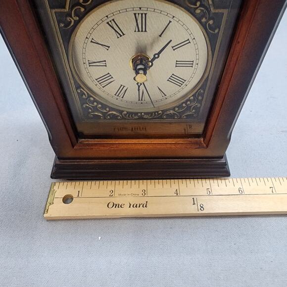 VTG 2001 The Bombay Company Mantle Shelf Clock Quartz Dark‎ Cherry Wood - Picture 8 of 8